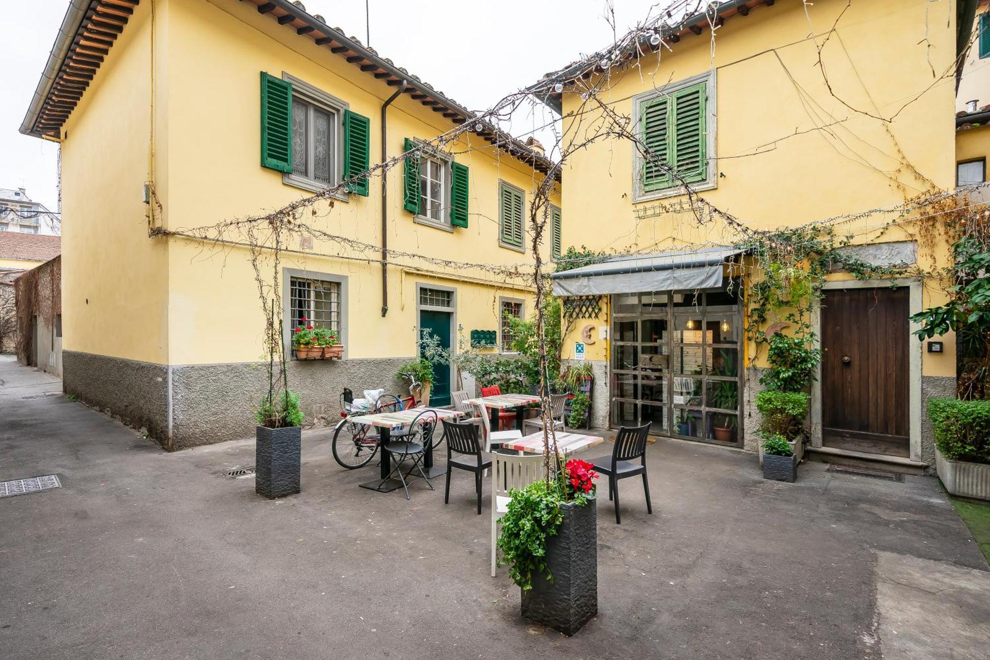 Flat Moon Over Florence Terrace And Free Parking Экстерьер фото