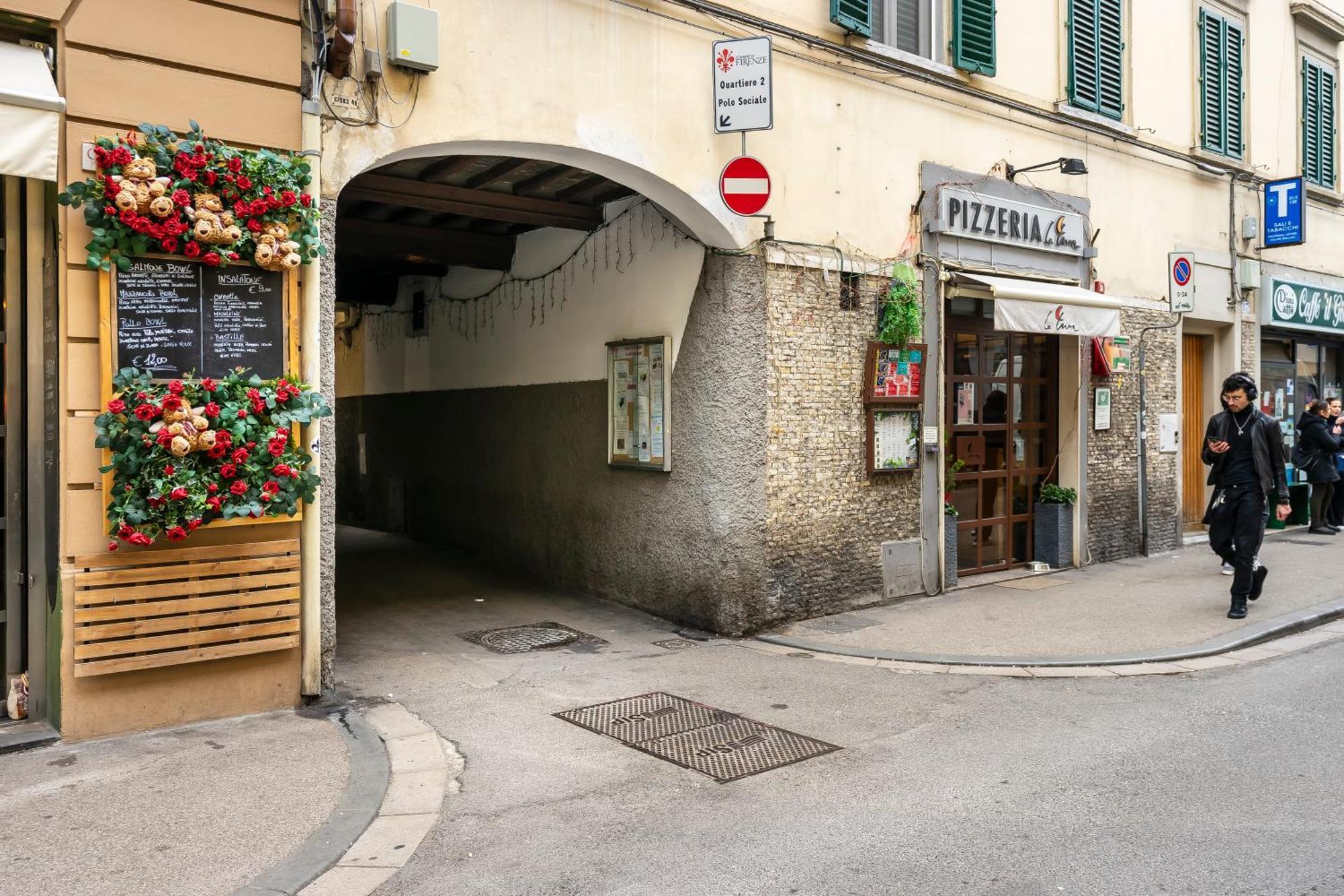 Flat Moon Over Florence Terrace And Free Parking Экстерьер фото