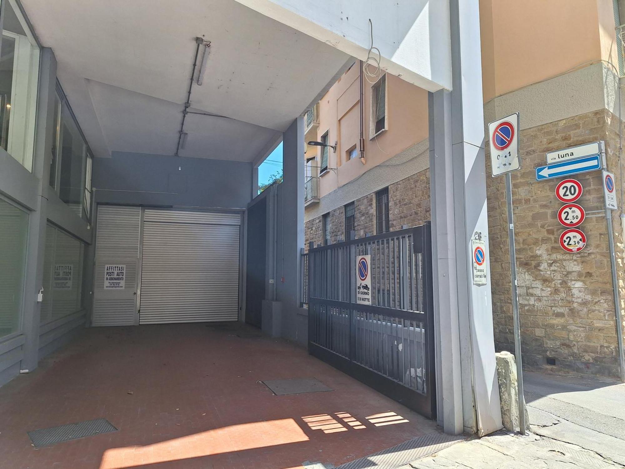 Flat Moon Over Florence Terrace And Free Parking Экстерьер фото